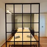 Studio Moderno Al Centro Di Parigi - Republique