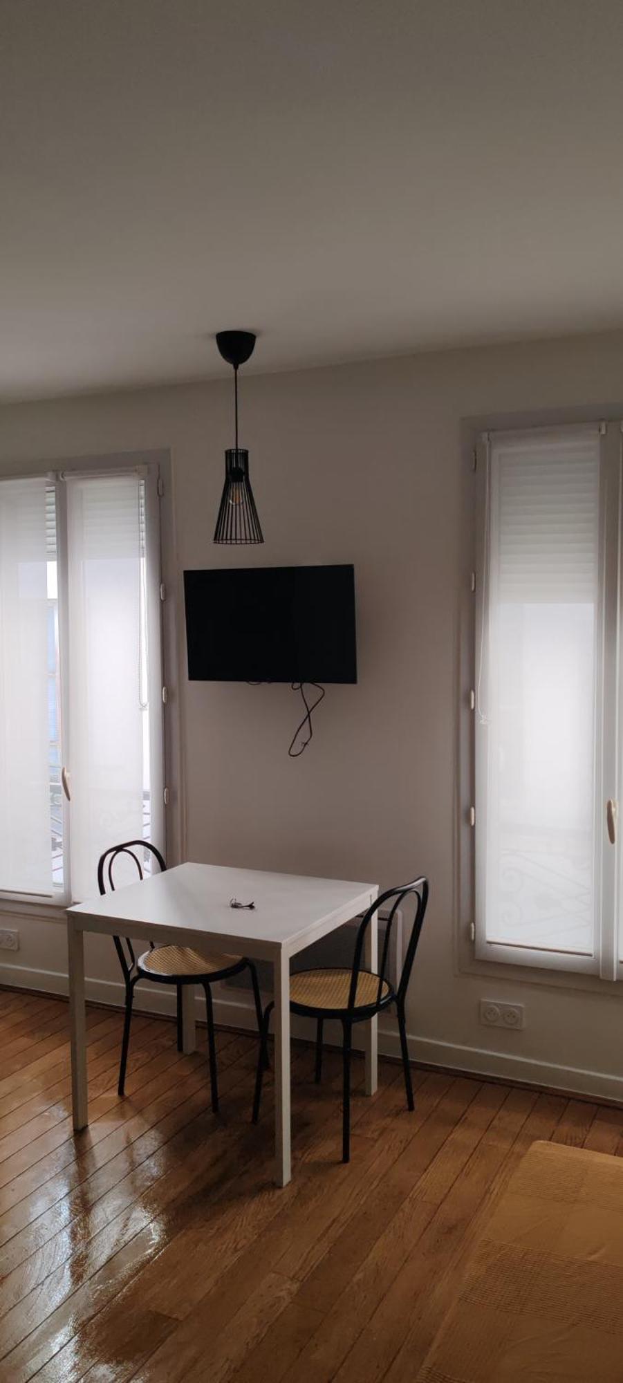 Moderno Al Centro Di - Republique